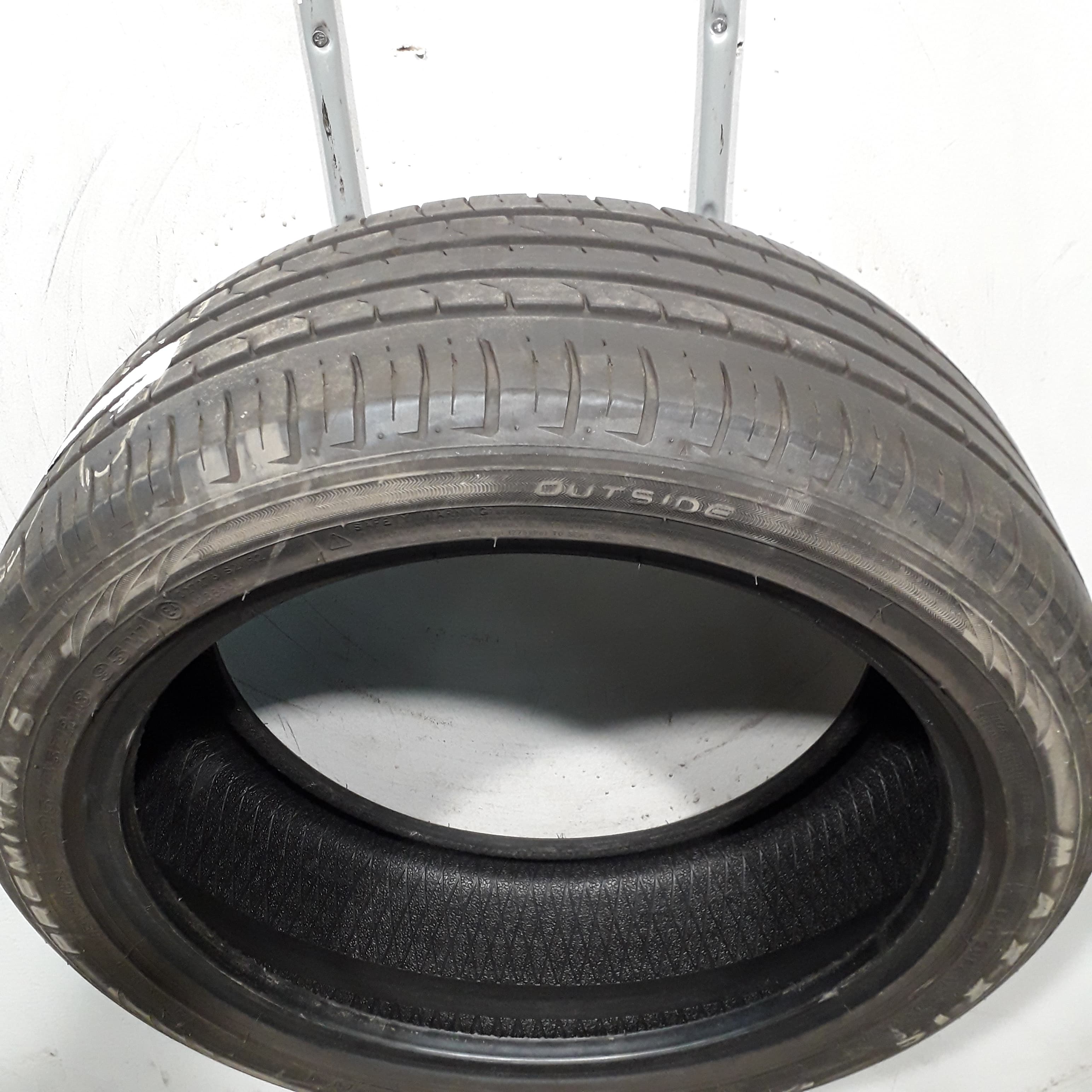 Begagnat däck från MAXXIS