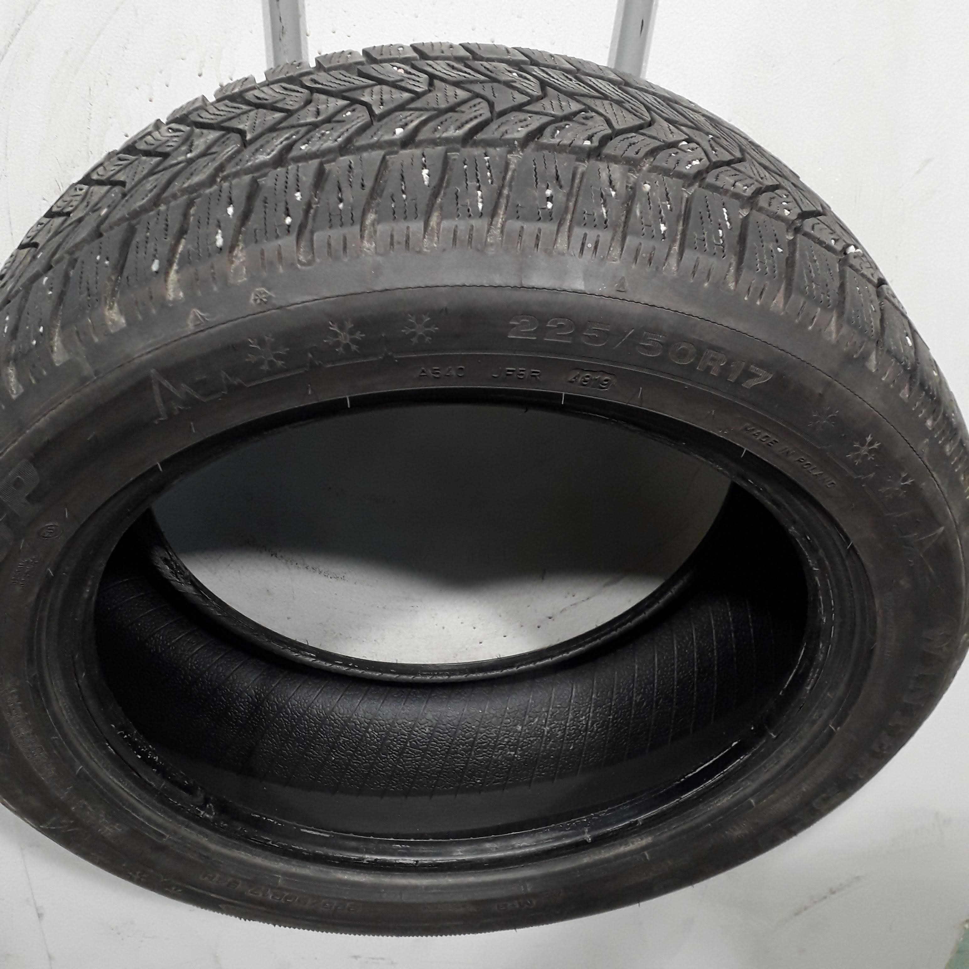 Begagnat däck från DUNLOP