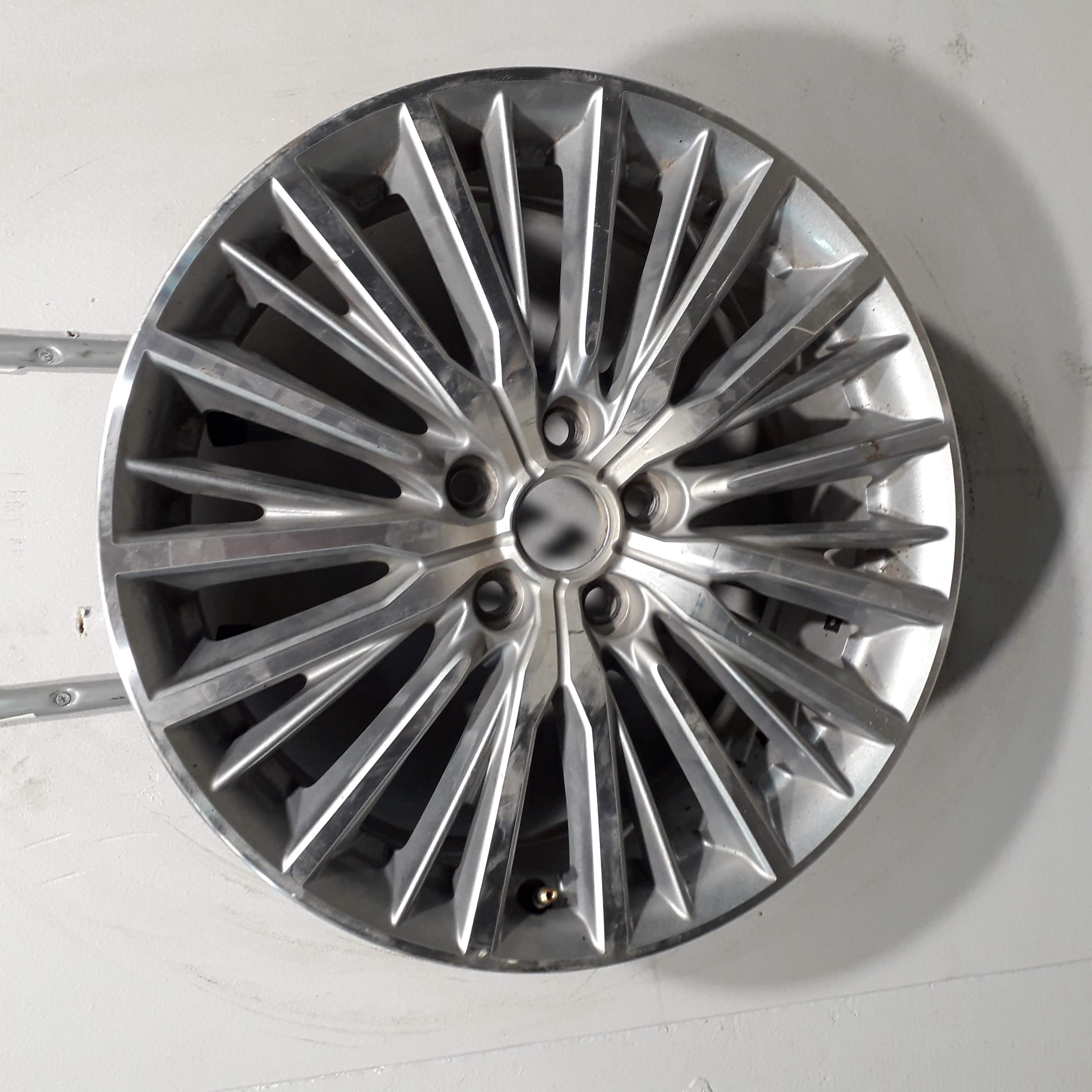 Second-hand rim from MITSUBISHI