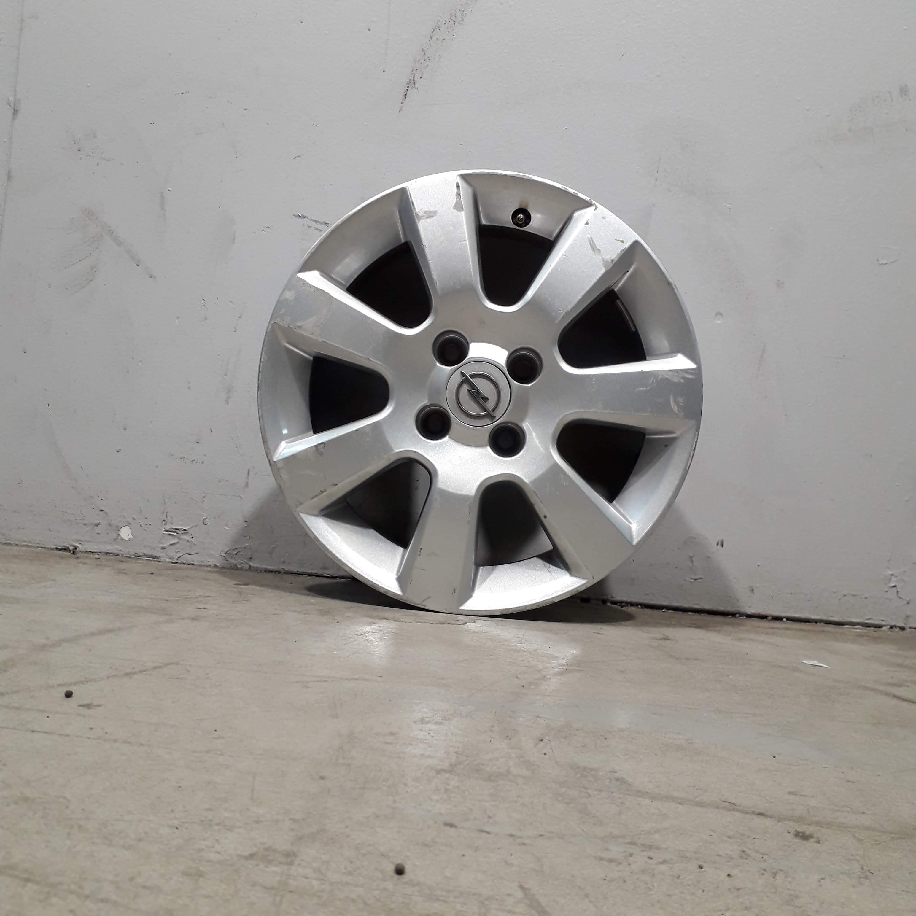 Second-hand rim from OPEL